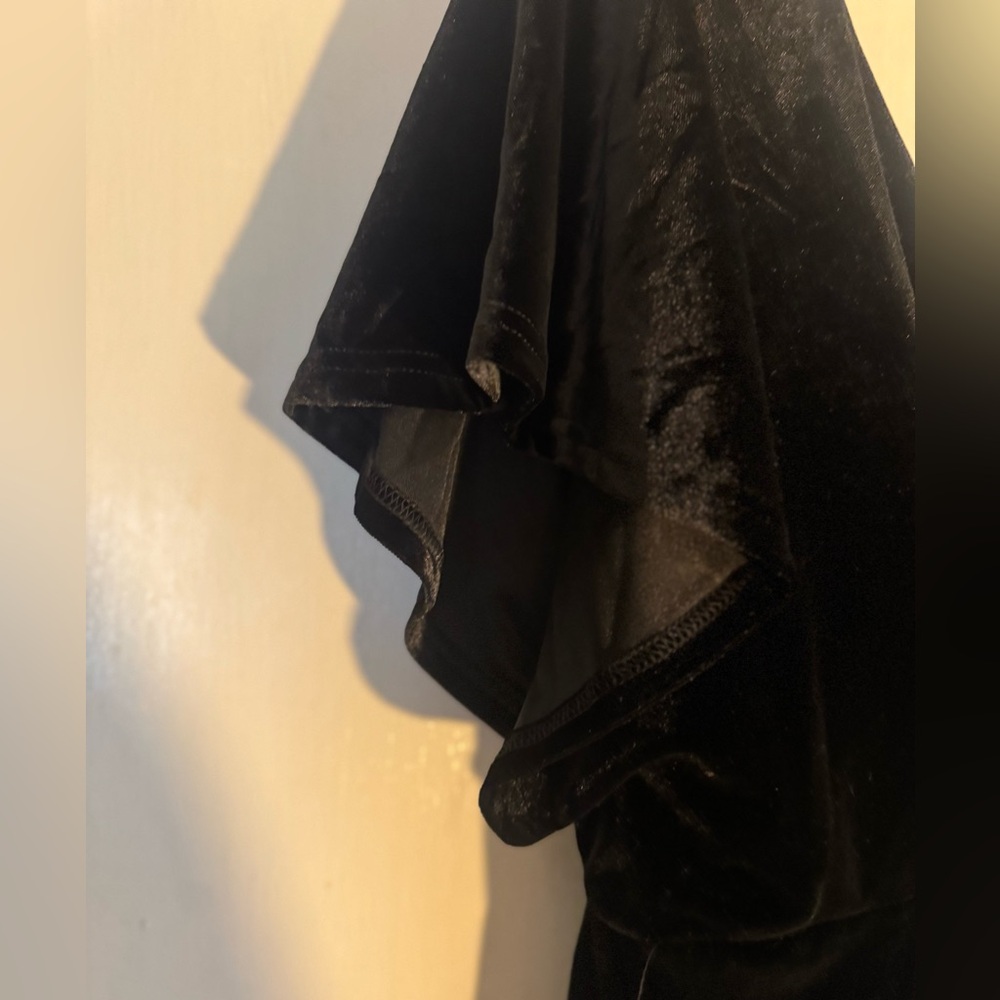 REVELRY Black “Gwen” Velvet Gown Flowy V Neck Party Holiday Formal Evening Dress - Picture 7 of 12